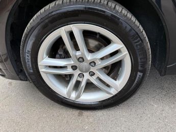 Audi Q3 2.0 TDI S line S Tronic quattro Euro 5 (s/s) 5dr