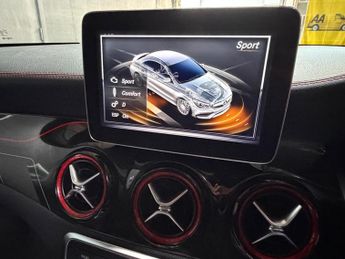 Mercedes-Benz CLA 2.0 CLA45 AMG Coupe SpdS DCT 4MATIC Euro 6 (s/s) 4dr