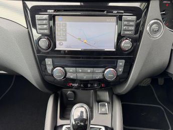 Nissan Qashqai 1.2 DIG-T Tekna+ XTRON Euro 6 (s/s) 5dr