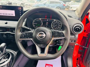 Nissan Juke 1.0 DIG-T Acenta Premium DCT Auto Euro 6 (s/s) 5dr