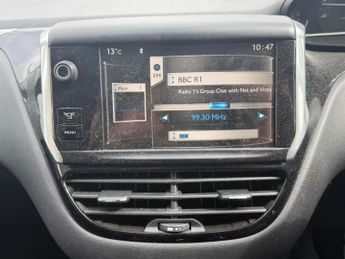 Peugeot 208 1.2 VTi Allure Euro 5 5dr