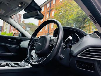 Jaguar XE 2.0d Prestige Auto Euro 6 (s/s) 4dr