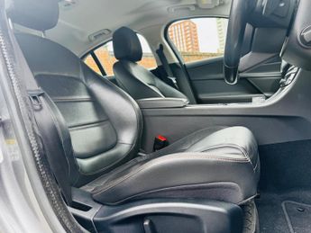 Jaguar XE 2.0d Prestige Auto Euro 6 (s/s) 4dr