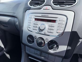 Ford Focus 1.8 Zetec 5dr