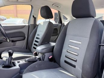 Ford Focus 1.8 Zetec 5dr