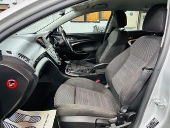 Vauxhall Insignia 2.0 CDTi SRi Nav Auto Euro 5 5dr