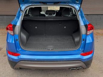 Hyundai TUCSON 2.0 CRDi SE Nav Auto 4WD Euro 6 5dr