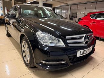 Mercedes C Class 2.1 C220 CDI BlueEfficiency Executive SE Euro 5 (s/s) 4dr