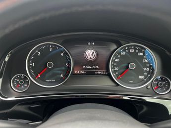 Volkswagen Touareg 3.0 TDI V6 BlueMotion Tech R-Line Tiptronic 4WD Euro 6 (s/s) 5dr