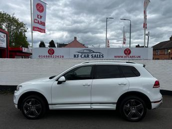 Volkswagen Touareg 3.0 TDI V6 BlueMotion Tech R-Line Tiptronic 4WD Euro 6 (s/s) 5dr