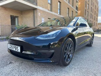 Tesla Model 3 Standard Range Plus Auto RWD 4dr