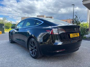Tesla Model 3 Standard Range Plus Auto RWD 4dr