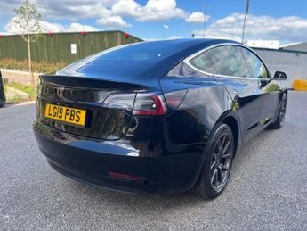 Tesla Model 3 Standard Range Plus Auto RWD 4dr