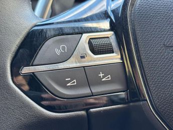 Peugeot 2008 1.2 PureTech Allure EAT Euro 6 (s/s) 5dr