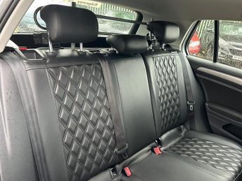 Volkswagen Golf 1.6 TDI BlueMotion Tech S Euro 5 (s/s) 5dr