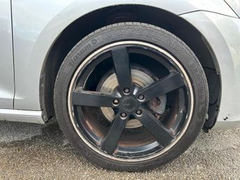 Volkswagen Golf 1.6 TDI BlueMotion Tech S Euro 5 (s/s) 5dr