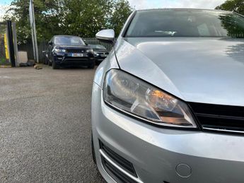 Volkswagen Golf 1.6 TDI BlueMotion Tech S Euro 5 (s/s) 5dr
