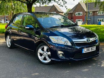 Toyota Auris 1.8 VVT-h T Spirit Hatchback 5dr Petrol Hybrid CVT Euro 5 (s/s) 