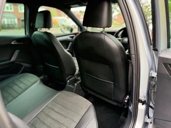 SEAT Arona 1.0 TSI FR Sport SUV 5dr Petrol DSG Euro 6 (s/s) (115 ps)