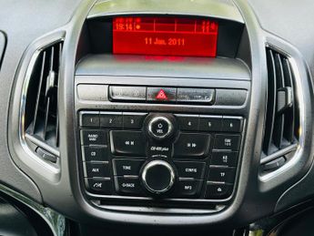Vauxhall Zafira Tourer 2.0 CDTi SRi MPV 5dr Diesel Auto Euro 6 (170 ps)