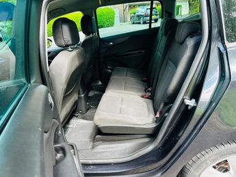 Vauxhall Zafira Tourer 2.0 CDTi SRi MPV 5dr Diesel Auto Euro 6 (170 ps)