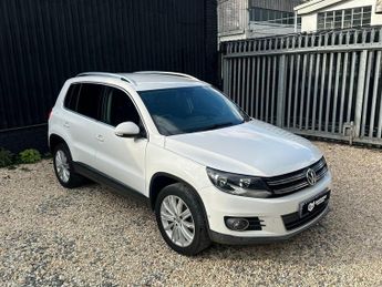 Volkswagen Tiguan 2.0 TDI BlueMotion Tech Sport DSG 4WD Euro 5 (s/s) 5dr