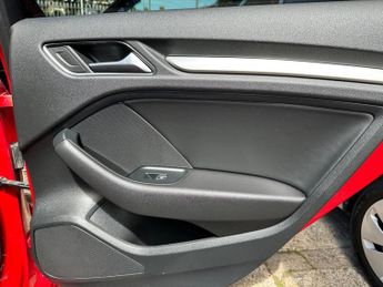 Audi A3 2.0 TDI Black Edition Sportback S Tronic quattro Euro 6 (s/s) 5d