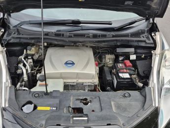 Nissan Leaf 24kWh Acenta Auto 5dr