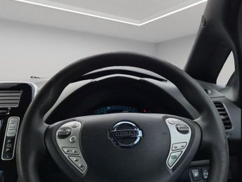 Nissan Leaf 24kWh Acenta Auto 5dr