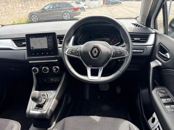 Renault Captur 1.6 E-TECH techno SUV 5dr Petrol Hybrid Auto Euro 6 (s/s) (145 p