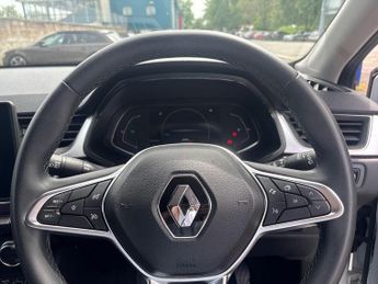 Renault Captur 1.6 E-TECH techno Auto Euro 6 (s/s) 5dr