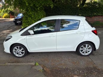 Toyota Yaris 1.5 VVT-h Excel E-CVT Euro 6 5dr (15in Alloy)