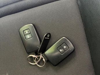 Toyota Yaris 1.5 VVT-h Excel E-CVT Euro 6 5dr (15in Alloy)