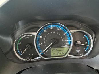 Toyota Yaris 1.5 VVT-h Excel E-CVT Euro 6 5dr (15in Alloy)