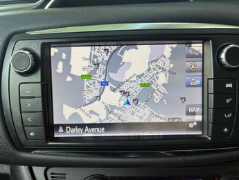 Toyota Yaris 1.5 VVT-h Excel E-CVT Euro 6 5dr (15in Alloy)