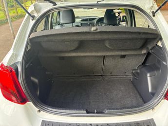 Toyota Yaris 1.5 VVT-h Excel E-CVT Euro 6 5dr (15in Alloy)