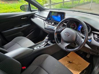 Toyota C-HR 1.8 VVT-h Icon CVT Euro 6 (s/s) 5dr