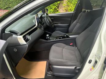 Toyota C-HR 1.8 VVT-h Dynamic CVT Euro 6 (s/s) 5dr