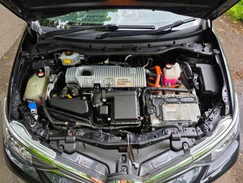 Toyota Auris 1.8 VVT-h Business Edition Touring Sports CVT Euro 6 (s/s) 5dr