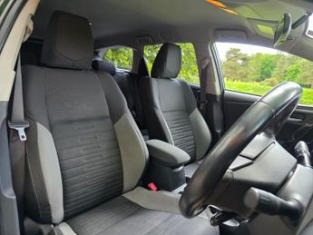 Toyota Auris 1.8 VVT-h Business Edition Touring Sports CVT Euro 6 (s/s) 5dr