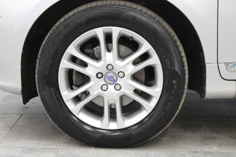Volvo XC60 2.4 D5 SE Lux Nav Auto AWD Euro 6 (s/s) 5dr