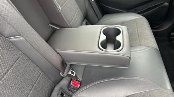 Toyota Corolla 1.8 VVT-h Design Touring Sports CVT Euro 6 (s/s) 5dr