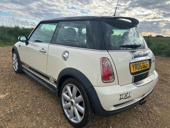 MINI Cooper 1.5C Sport Steptronic Euro 6 (s/s) 3dr