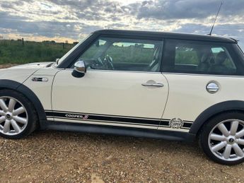 MINI Cooper 1.5C Sport Steptronic Euro 6 (s/s) 3dr