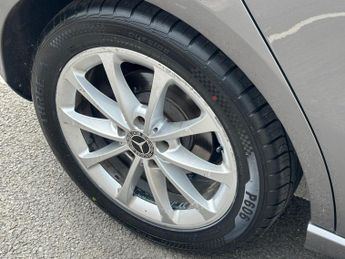 Mercedes-Benz A Class 1.3 A180 Sport (Executive) 7G-DCT Euro 6 (s/s) 5dr