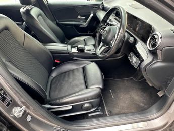 Mercedes-Benz A Class 1.3 A180 Sport (Executive) 7G-DCT Euro 6 (s/s) 5dr