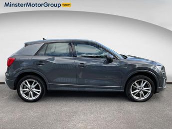 Audi Q2 S LINE TFSI S-A