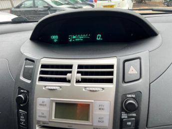 Toyota Yaris 1.4 D-4D SR 5dr