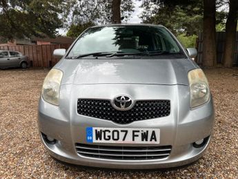 Toyota Yaris 1.4 D-4D SR 5dr