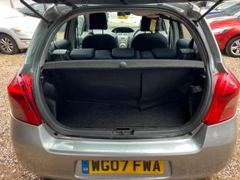 Toyota Yaris 1.4 D-4D SR 5dr